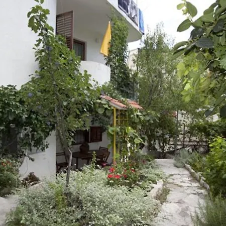 Vrtina Apartman