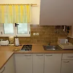 Vrtina Apartamento Igrane