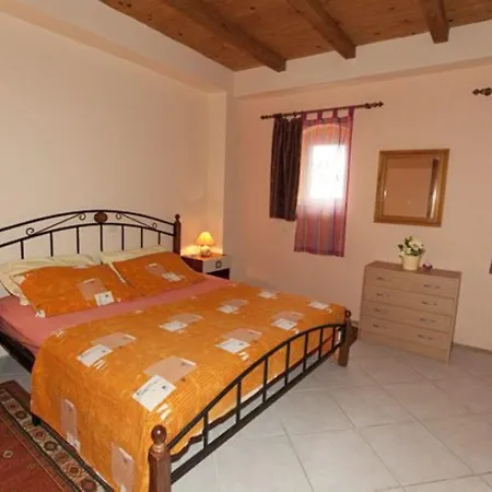 Apartment Vrtina Igrane